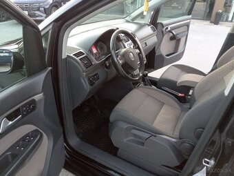 Volkswagen Touran Cross 2.0 TDI 125kw 7miestne - 9