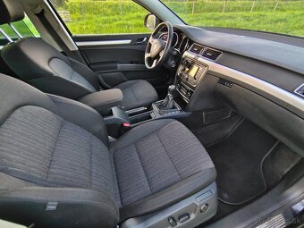 Škoda Superb Combi 2.0 TDI 4x4 Elegance • 2014 • - 9
