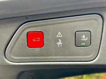 Peugeot 3008 1.2 PureTech Allure - 9