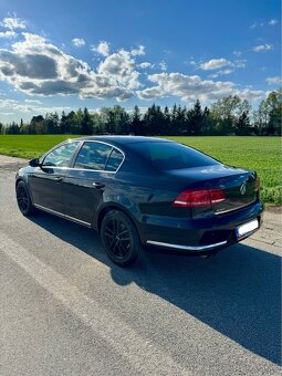 Volkswagen Passat 2.0 TDI Comfortline DSG - 9