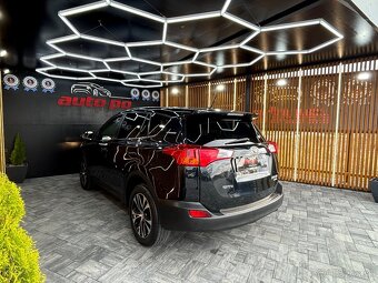 Toyota RAV4 2.0 l D-4D Active - 9