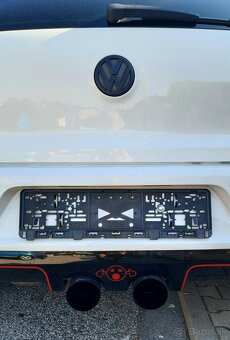 Predám  Volkswagen Golf 2.0 TFSI 270k R 4-Motion - 9