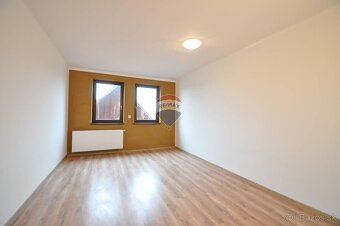 PREDAJ, Rodinný dom, Štrba, pozemok 184 m2 + spoločný dvor p - 9