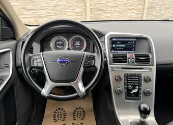 VOLVO XC60 2.4 D3 AWD SUMMUM •Ťažné •Manuál •Panorama - 9