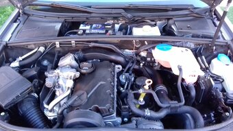 AUDI A4 B7 avant 1.9TDI S-line - 9