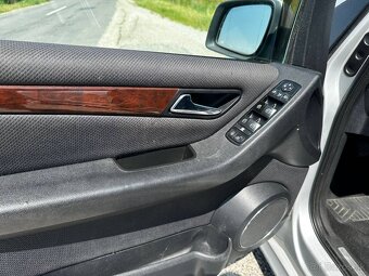 Mercedes-Benz B180 - 9