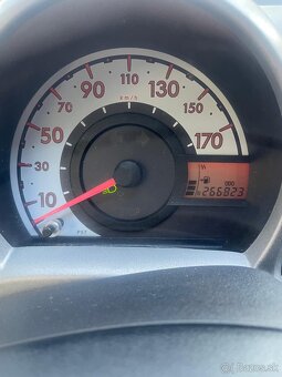 TOYOTA AYGO 1.0 , rok výroby 2007 - 9