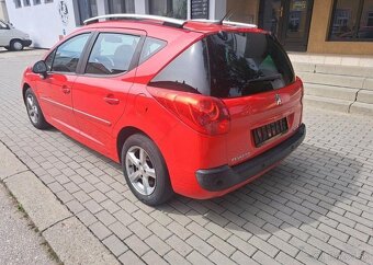 Peugeot 207 1,6 HDI SW Panorama HDI nafta manuál 66 kw - 9