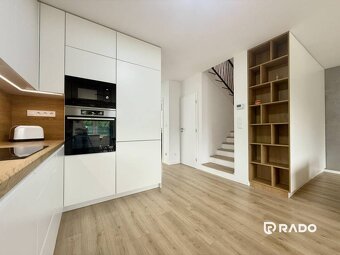 RADO | 5-izbový rodinný dom a záhrada | Levanduľová-Vrakuňa - 9