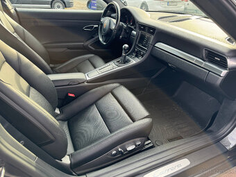 Porsche 911 Carrera - 9