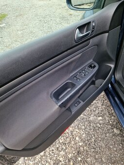 Volkswagen Golf  1.9TDi - 9