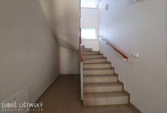 Kancelária 30m2 s parkovaním, Poprad - Okružná ul - 9