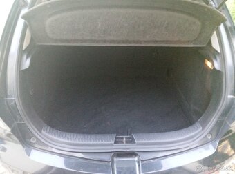 Mazda 3 (BK) - 9