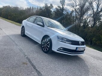 Volkswagen Jetta 1.2 TSI Business - 9