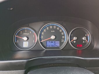 Hyundai Santa Fe 2.2 CRDi, 2007, 110 kW, 279 000 km, Košice- - 9