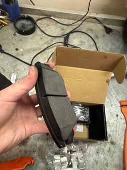 Brzdove platnicky Opel Insignia 2009 - - 9