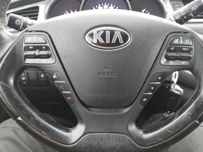 Kia Ceed - 9