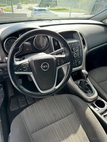 Opel Astra J 1.7 CDTi - 9