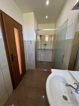 Na prenájom 1 izbový byt v centre Brezna-zariadený,balkón - 9