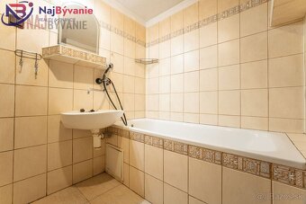 RODINNÝ DOM, ČIASTOČNÁ REK., 859 m2, KRÁSNA PRÍRODA - 9