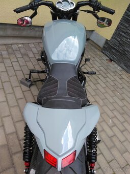 Harley Davidson V-ROD MUCLE CARBON EDITION - 9