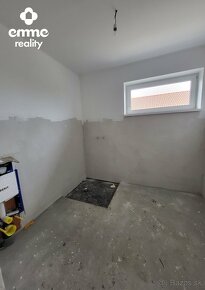 Rodinný dom s 2 bytovými jednotkami/holodom alebo štan. - 9