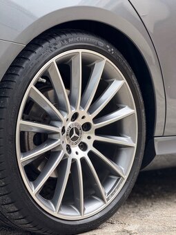 Mercedes Benz E220D AMG LINE Burmester Virtual Multibeam 9G - 9