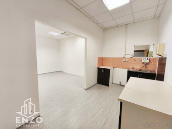 MODERNÉ KANCELÁRIE TRENČIANSKA - od 100 do 800 m2 - 9