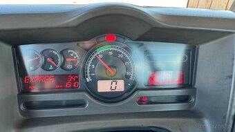 Renault Kerax 450.32 8x4 hákový nosič kontajnerov - 9