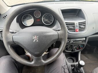 Peugeot 206 + 1.1 Magic - 9