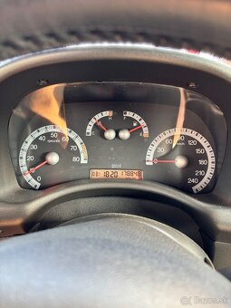 Fiat Punto 1.8 HGT - 9