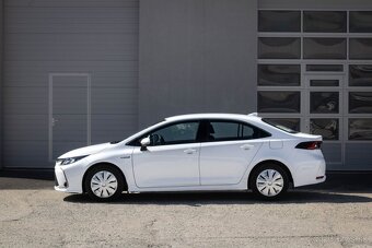 Toyota Corolla Hybrid - 9