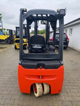 Jazdený elektrický vysokozdvižný vozík Linde 1600 kg - 9