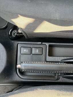 Toyota Yaris 1.3 CVT - 9