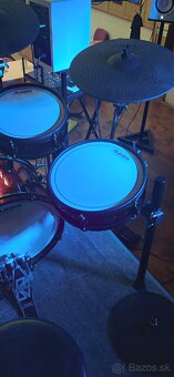 Akesis strike pro - 9