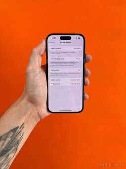 Apple iPhone 16 128gb - Ako nový - ČIERNY - 9