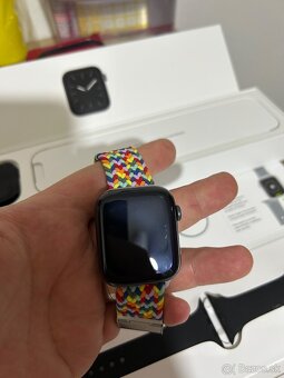 Apple Watch 5 44mm - 9