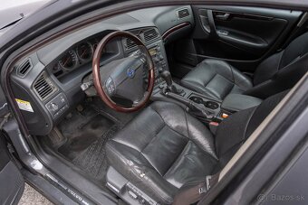 Volvo V70 2.4D kombi - 9