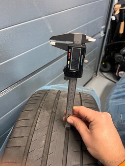 Michelin Pilot Sport EV 255/40 R20 - 9