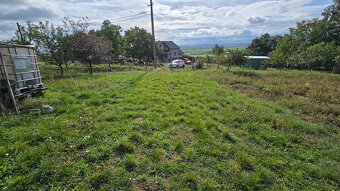 Veľký pozemok v obci Rybník - časť Kráľovka o výmere 3097 m2 - 9