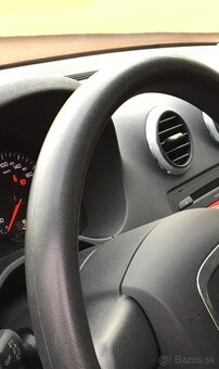 AUDI A3 1.6 TDi SPORTBACK FACELIFT 2010 - 9