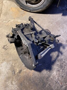 Peugeot 206 náhradné diely - 9