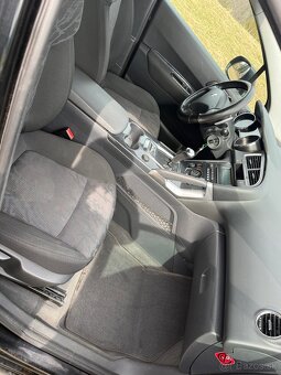 Peugeot 3008 1.6 HDI - 9