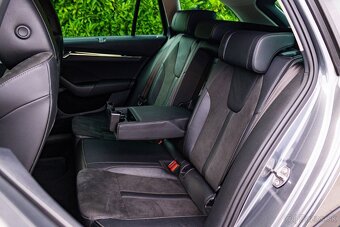 Škoda Octavia 2.0 TDI Scout 4x4 /Nezávislé/Masáž/LED Matrix - 9