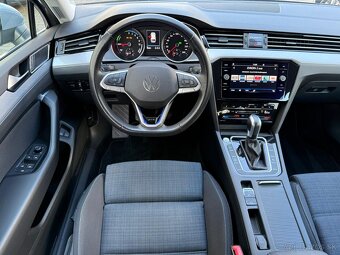 VW Passat GTE Variant 1.4 TSI 160kW DSG - záruka Autodraft - 9