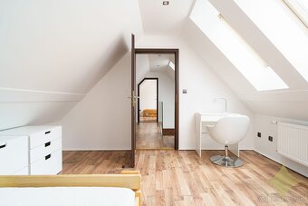 Exkluzívne na predaj krásny mezonetový 5 izbový byt o výmere - 9