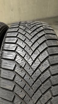 Yokohama BluEarth-Winter V906 SUV 235/55 R20 102V - 9