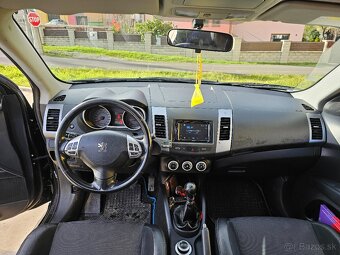 Peugeot 4007 2.2 - 9