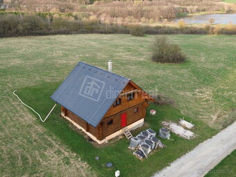 Panoramatický rodinný dom z guľatiny v Jelenci v štá… - 9