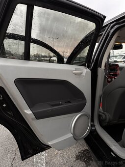 Dodge caliber - 9